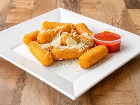 Mozzarella sticks served with marinara sauce